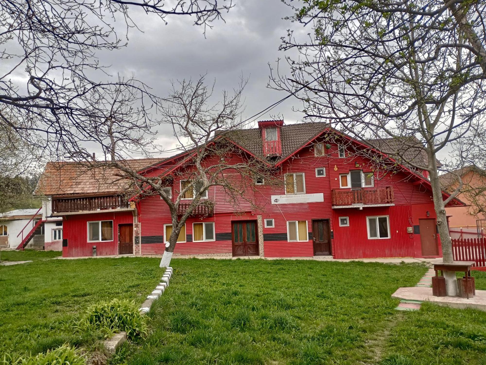 Pensiunea Irina 3 Zărneşti Kültér fotó